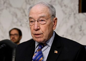 Top GOP senator defies Trump demand to bend Senate rules for his court picks