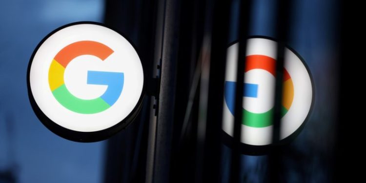 U.S. judge orders Google to share search data with competitors