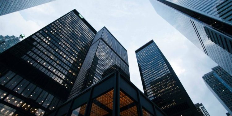 Crypto Market Update: JPMorgan Deploys Dollar Deposit Token, Visa Launches Stablecoin Pilot