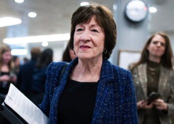 Senate quietly works on bipartisan Obamacare fix as healthcare cliff nears